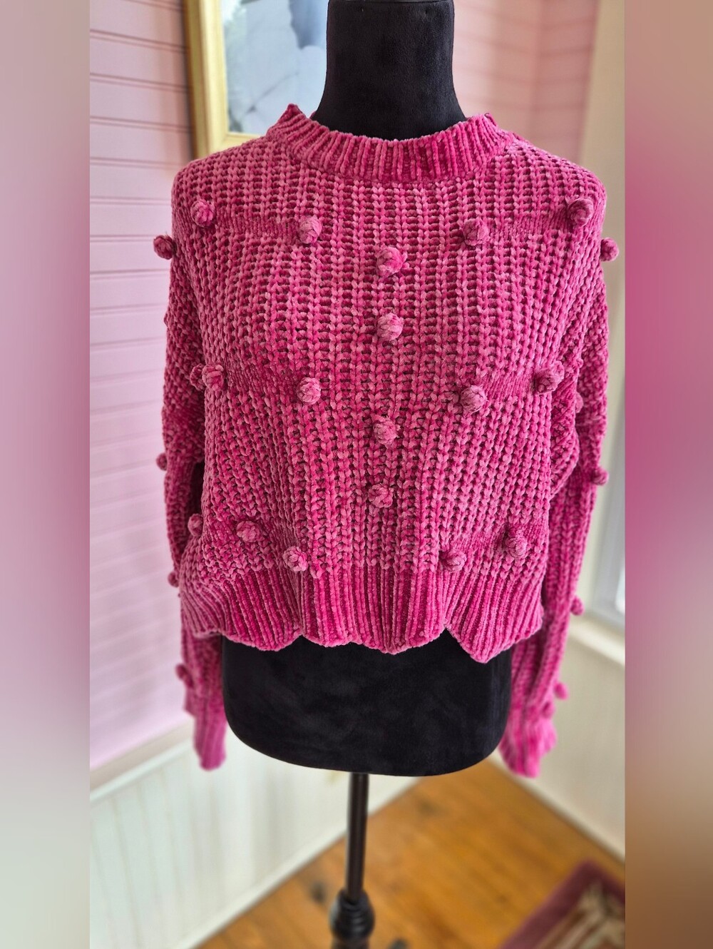 VICI - Womens Cropped Sweater in Pink, Size Medium